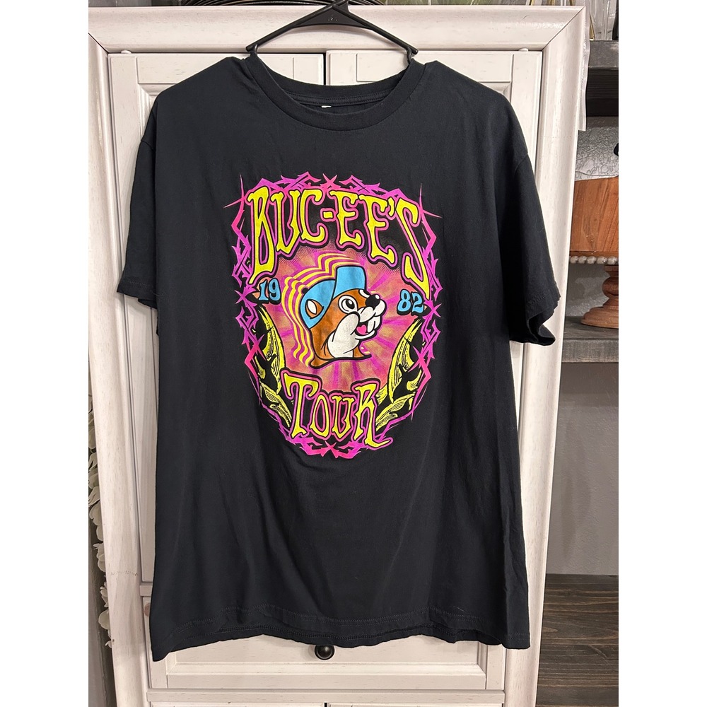 Buc-ee's Tour 1982-2021 Black Graphic T-Shirt Mens Large Neon Concert Style Tee